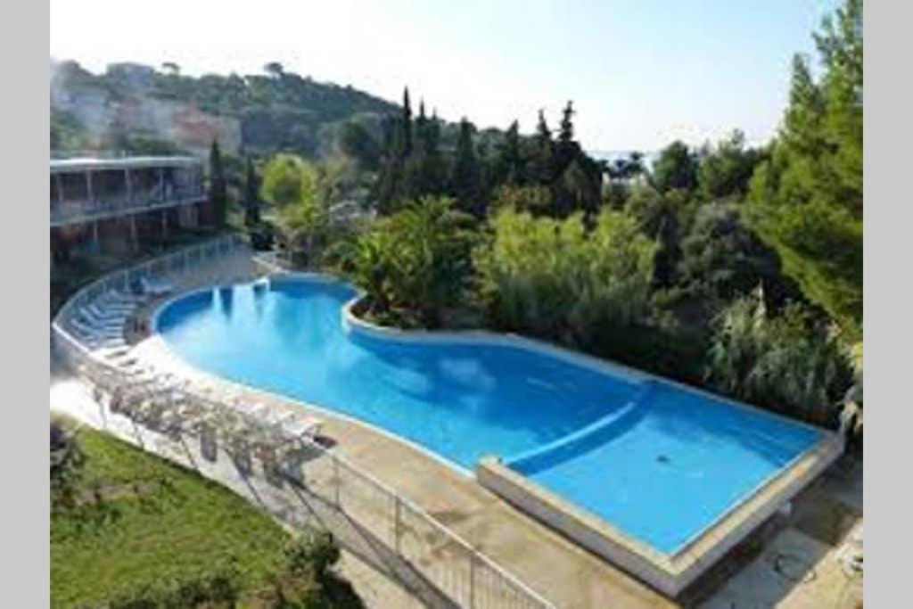 Les Terrasses Du Liouquet T2, Piscine , Parking , Mer A 150 M 拉西约塔 外观 照片